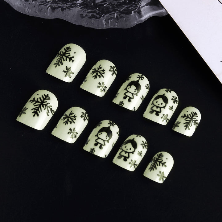 Winter-Themed Nail Art Design Stornfield