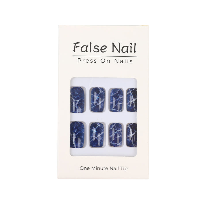 Artificial nails in elegant marble design Stornfield