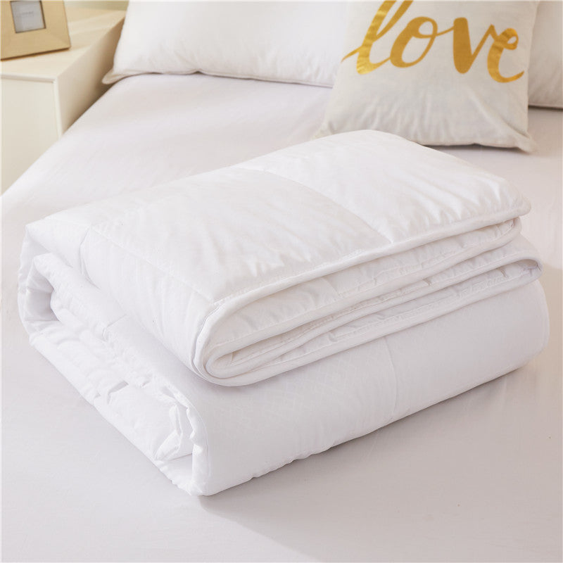 Ladies Allergy-Friendly Quilted Blanket with Breathable Microfiber Cover Stornfield