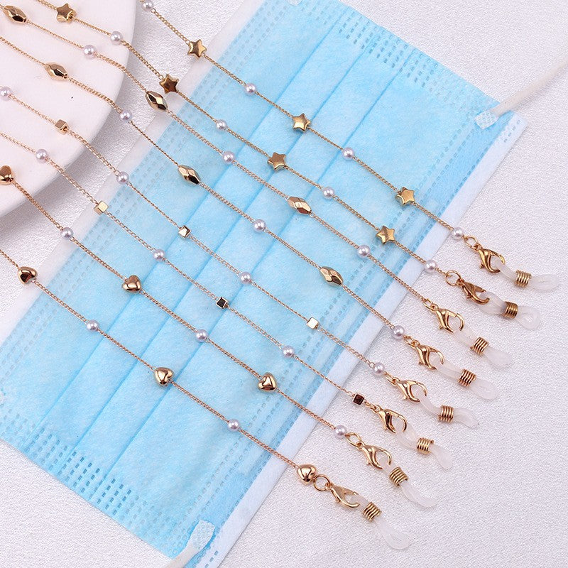 Heart Pendant Eyewear Chain Stornfield