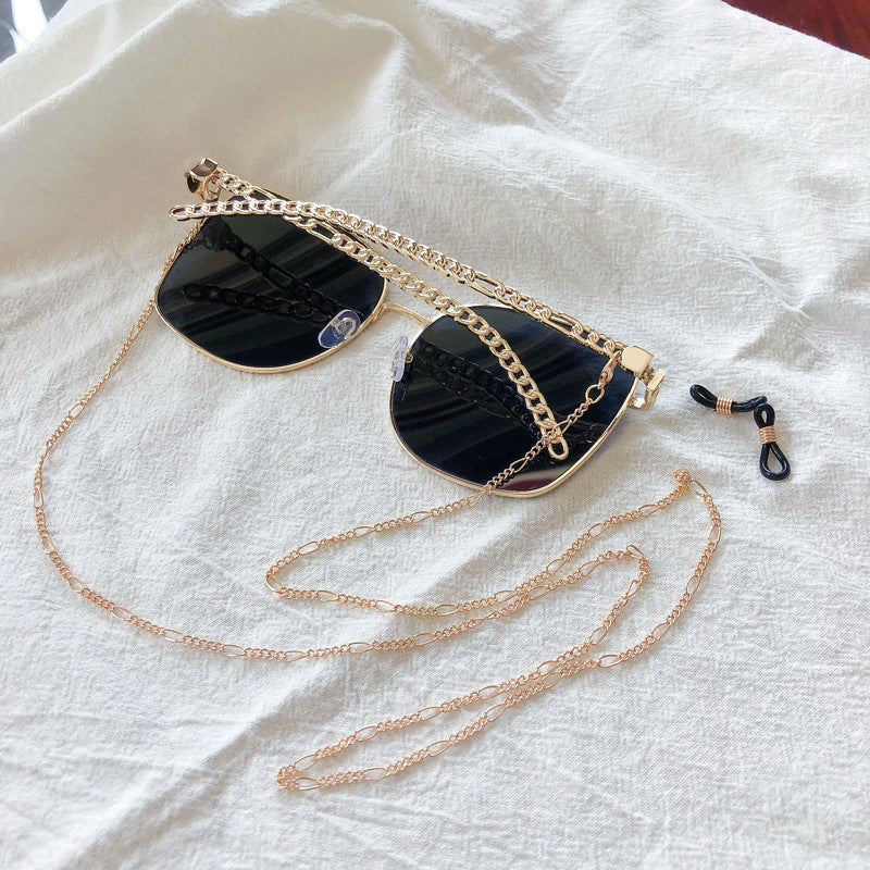 Chic Eyewear Chain with Decorative Clips Stornfield