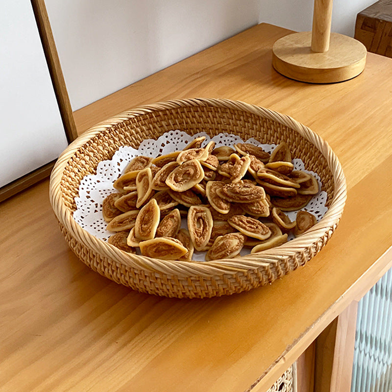 Ladies chic round basket made of natural willow material Stornfield