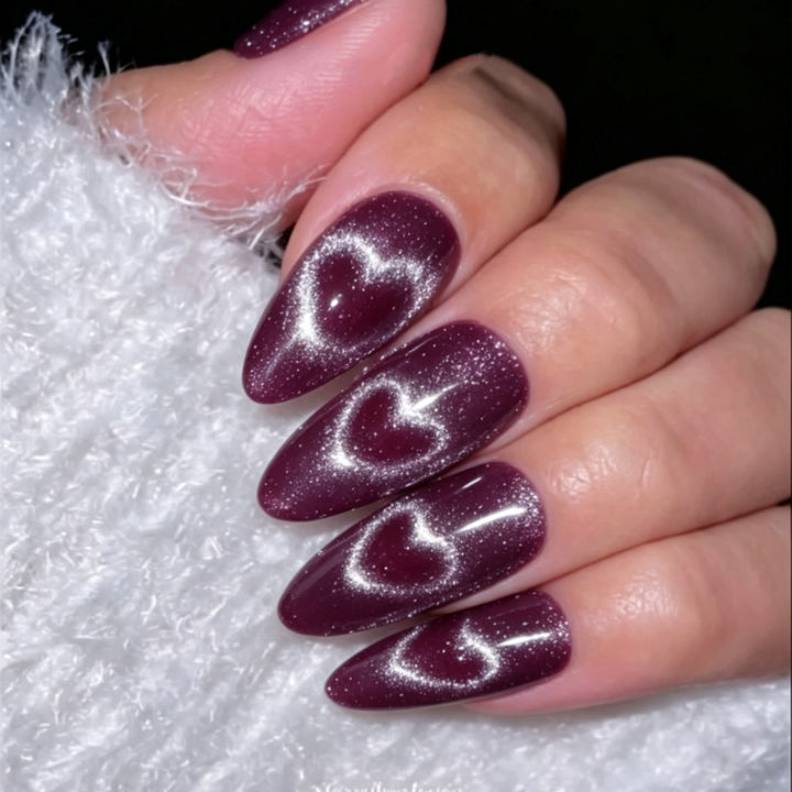 Artificial nails with romantic heart design Stornfield