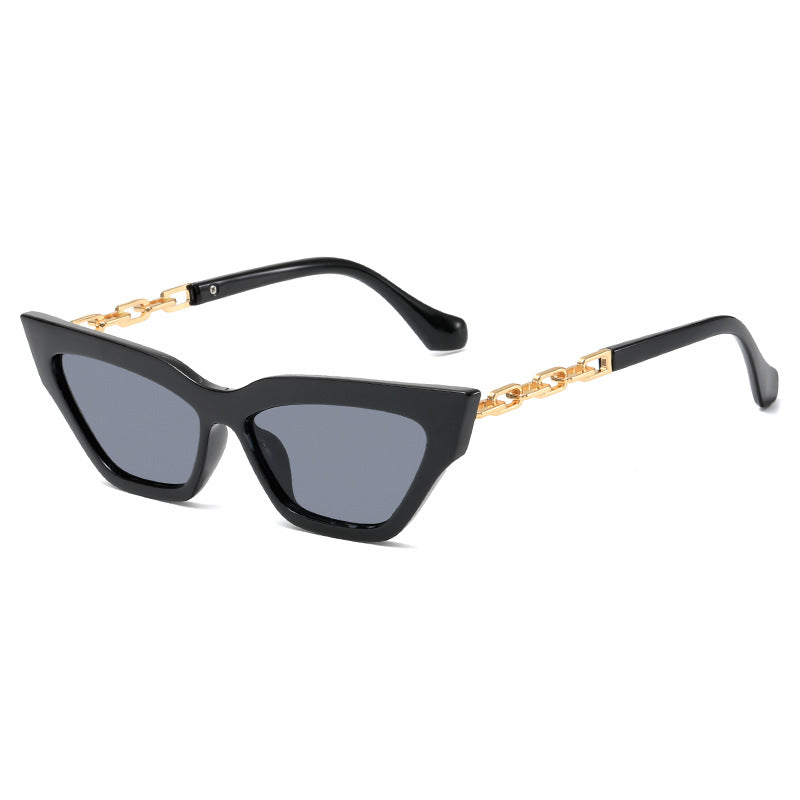 Women edgy cat-eye sunglasses with golden details Stornfield