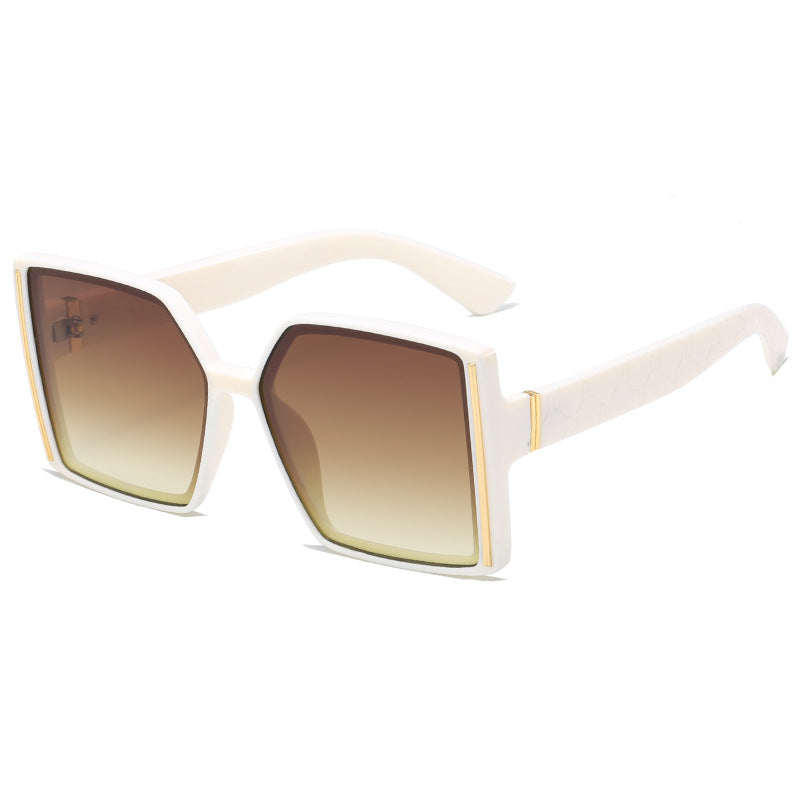 Women’s fashionable sunglasses in retro-inspired design Stornfield