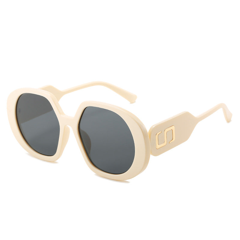 Women oversized sunglasses with distinctive frame and UV protection Stornfield
