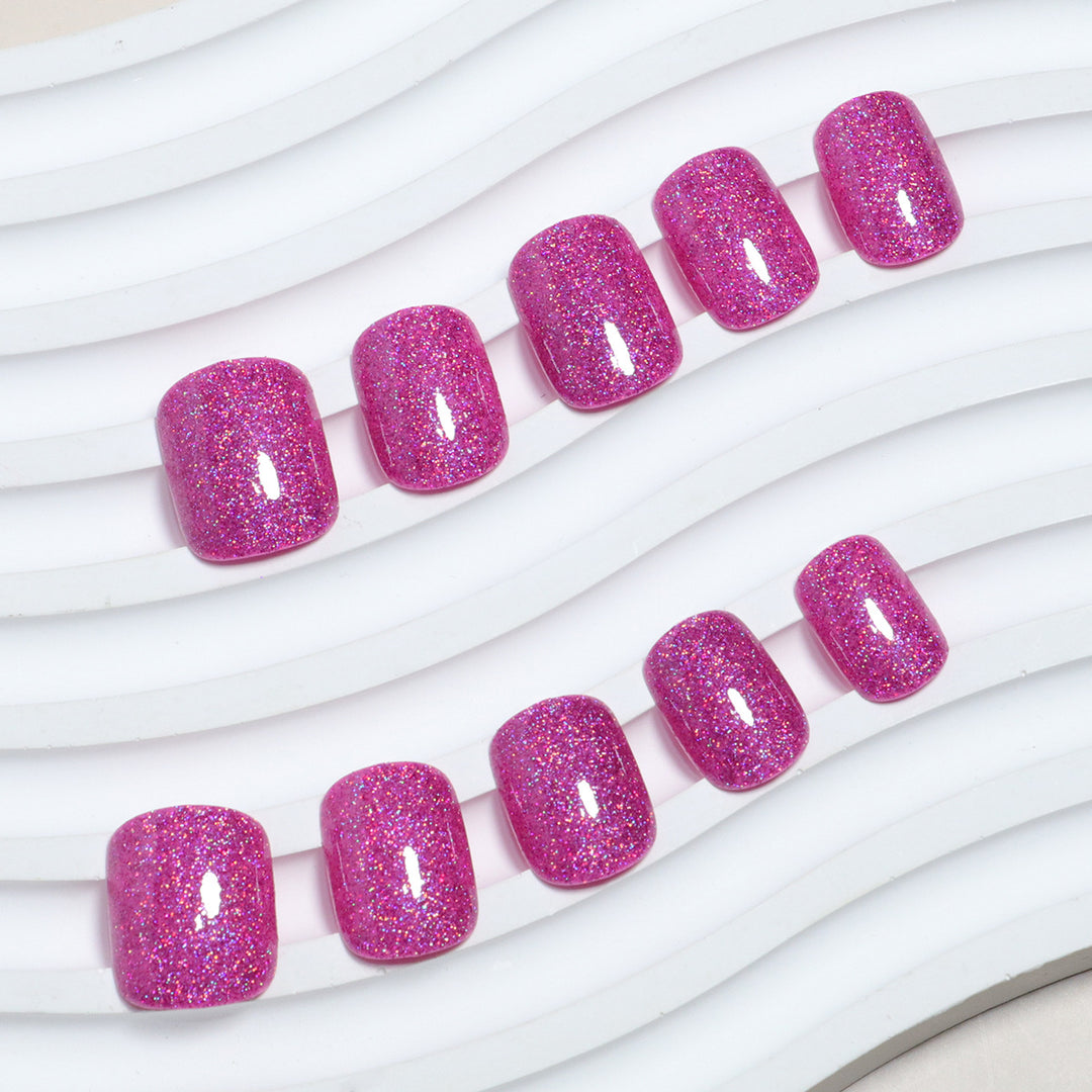 Glittering Press-On Nail Tips Stornfield