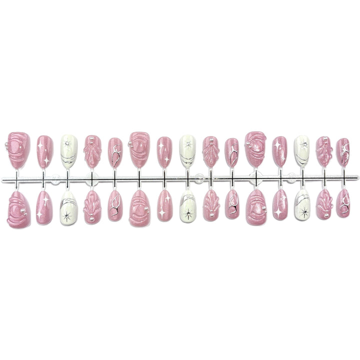 Stylish Press-On Nail Art Kit