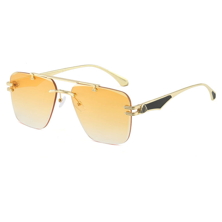 Women’s designer sunglasses in an extravagant frame Stornfield