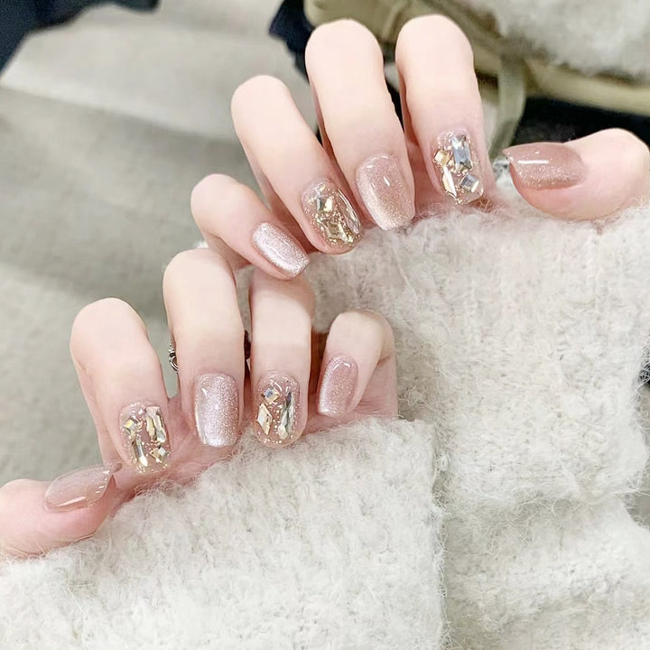Chic Decorative Press-On Nail Tips Stornfield