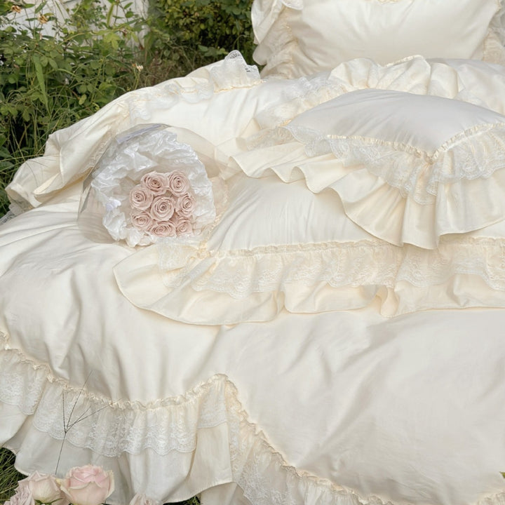 Ruffled Satin Duvet Cover and Pillowcase Set with Lace Trim