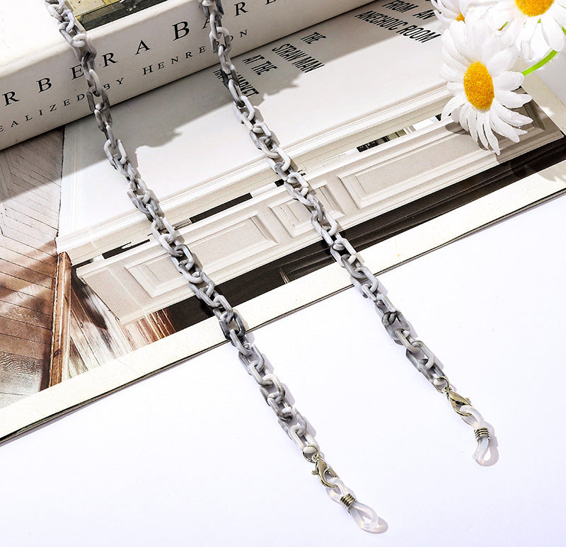Fashionable necklace with clip clasp Stornfield