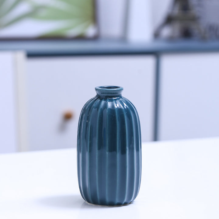 Ribbed Ceramic Bud Vase Stornfeild