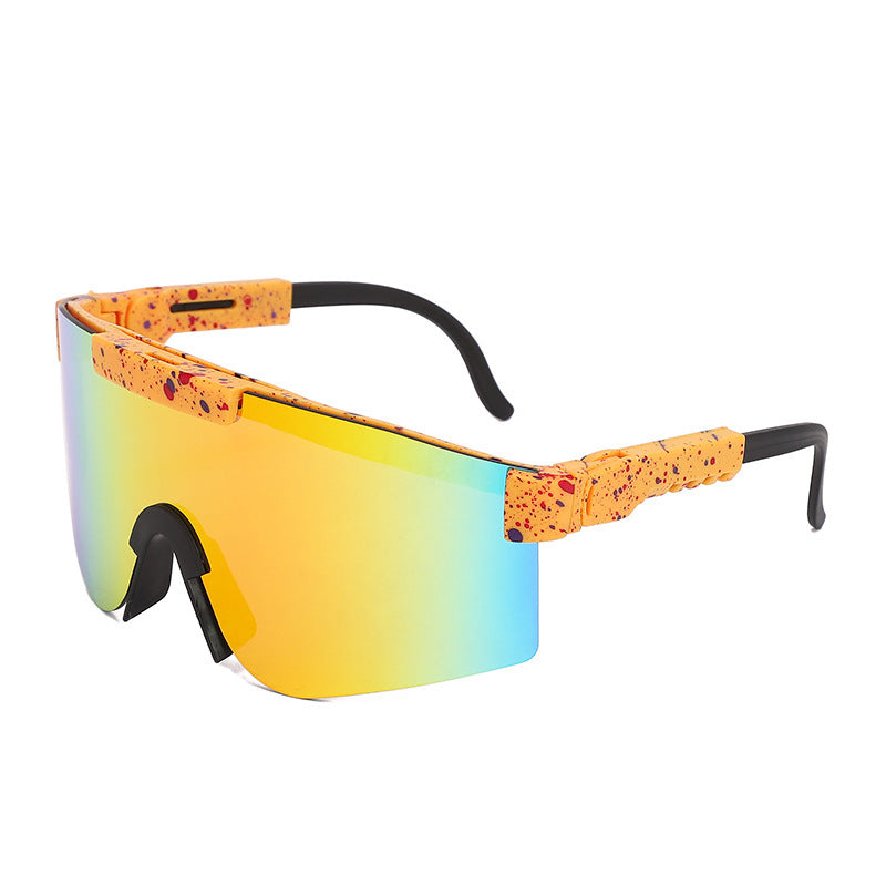 Women's Sporty Statement Sunglasses in Modern Design Stornfield