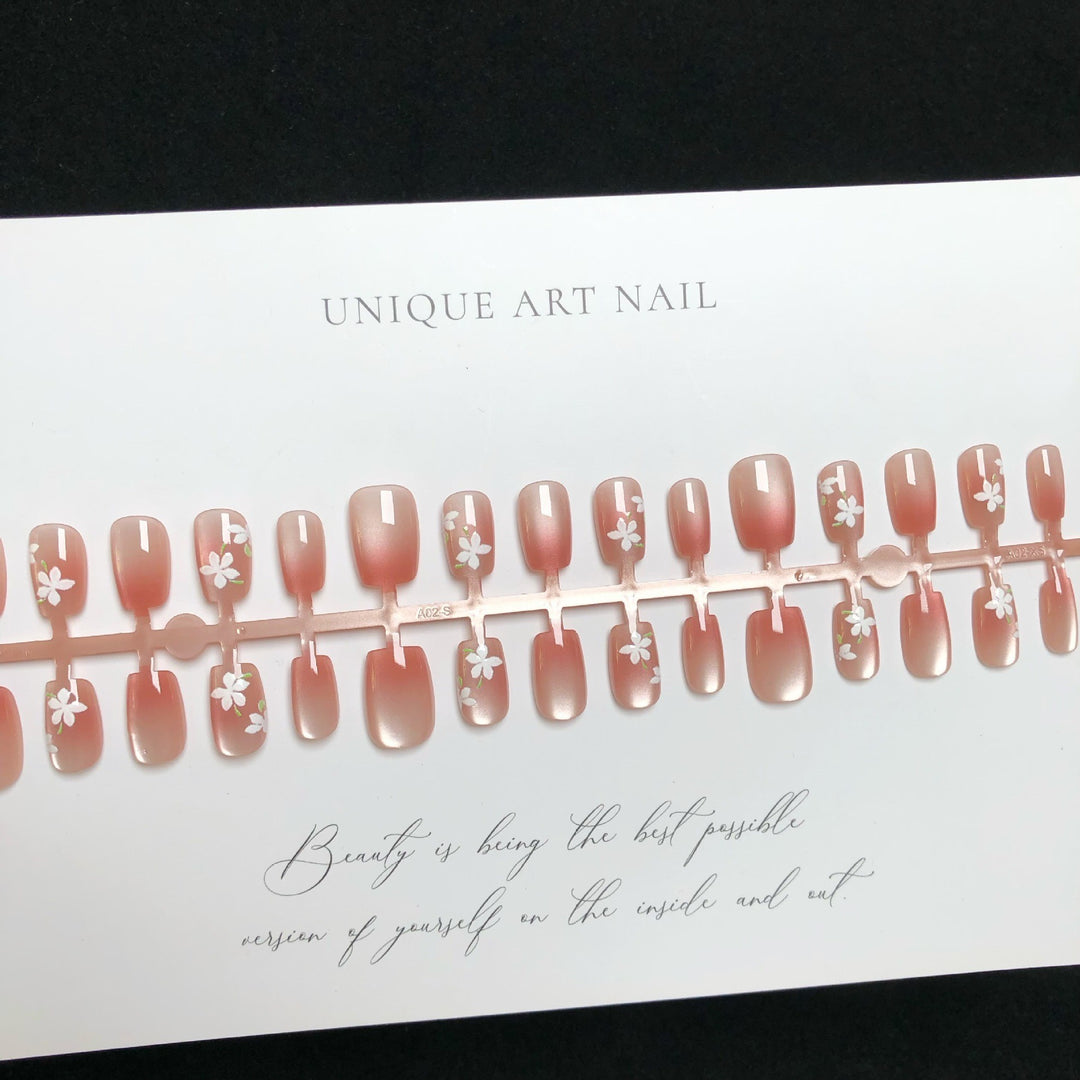Artisan Floral Press-On Nail Set Stornfield
