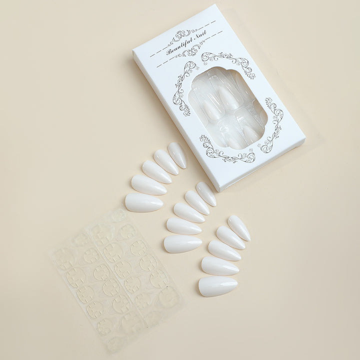 Artificial nail set with shiny finish and elegant shapes Stornfield