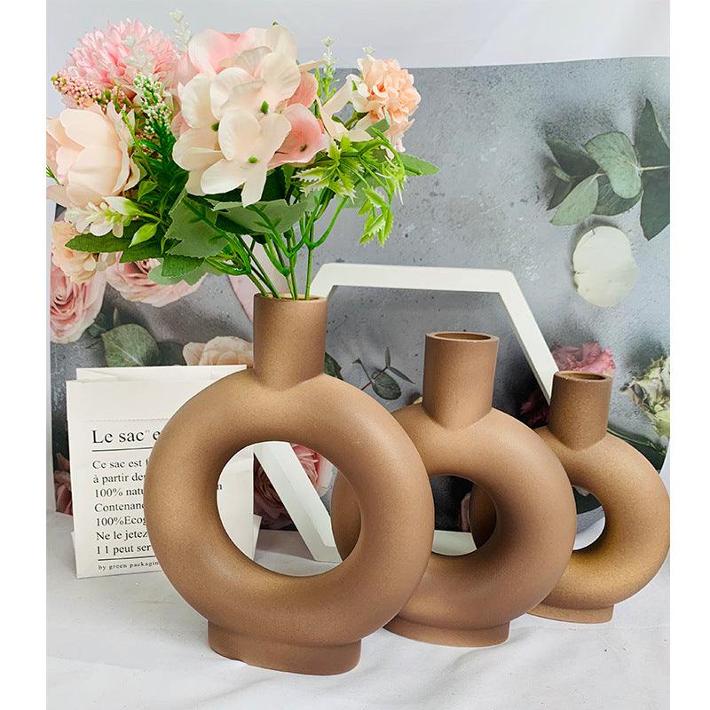 Modern Abstract Ceramic Flower Vase Stornfeild