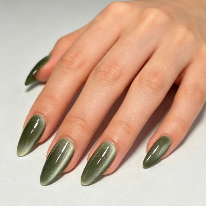 High-quality artificial nails with elegant gradient color Stornfield