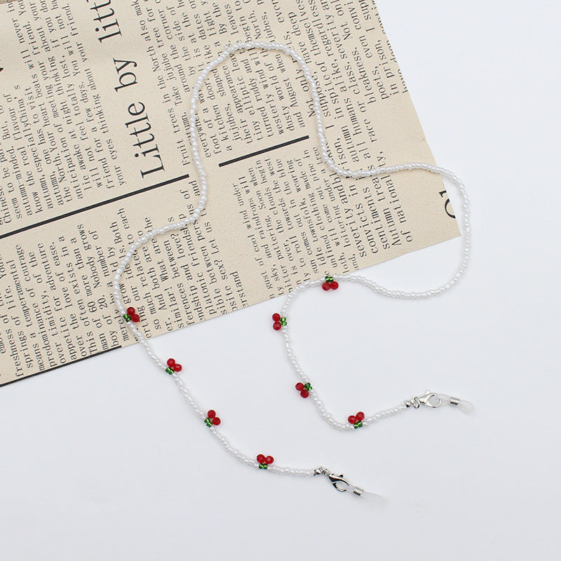 Eye-Catching Beaded Eyewear Chain Stornfield