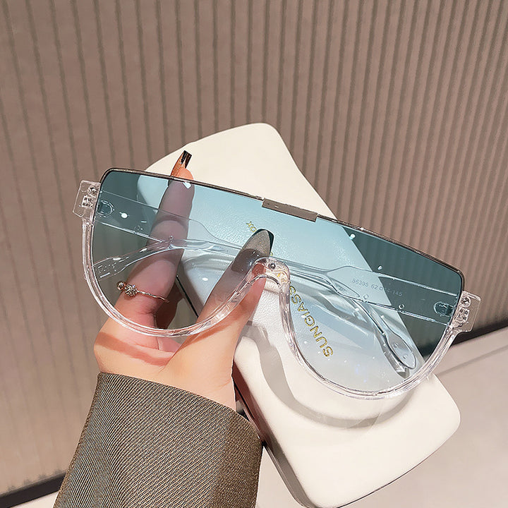 Women's futuristic sports sunglasses with high-gloss frame Stornfield