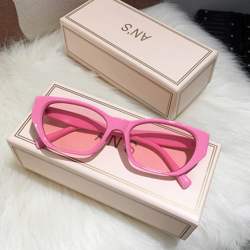 Ladies Cat-Eye Sunglasses with transparent, geometric frame Stornfield