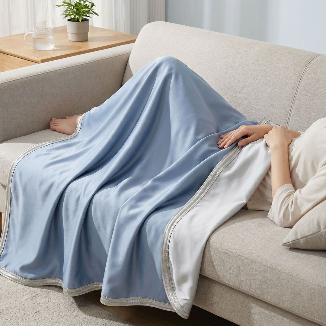 Ladies Premium Travel Blanket with Practical Carry Strap Stornfield