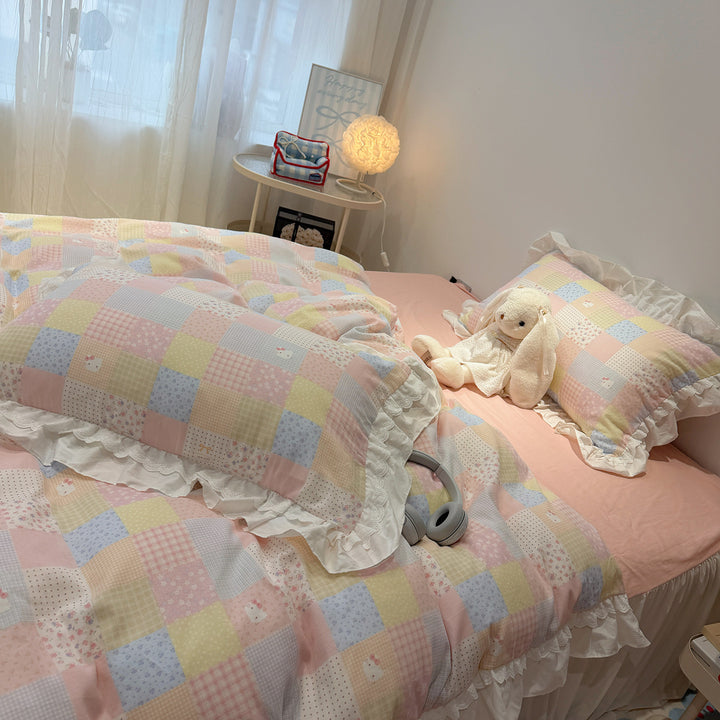 Luxurious cotton bedding set with ruffle and delicate floral print
