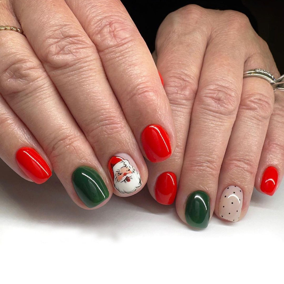 Holiday-Themed Press-On Nail Art Stornfield