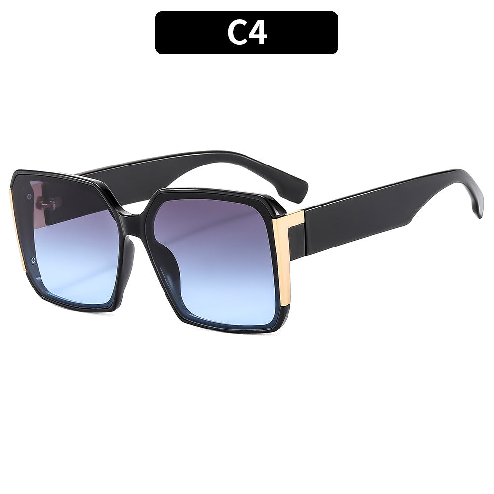 Retro-Inspired Oversized Square Sunglasses