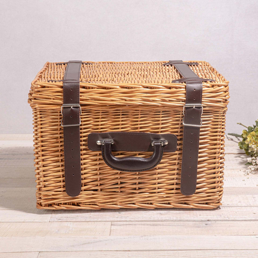 Women Luxury Picnic Basket with Extensive Equipment Stornfield
