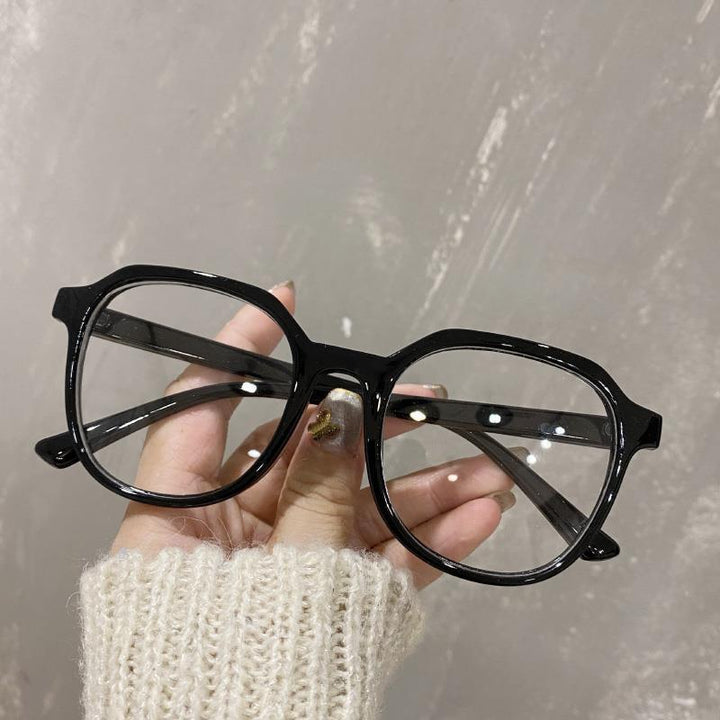 Fashionable Vintage Sunglasses with Wide Frame Stornfield