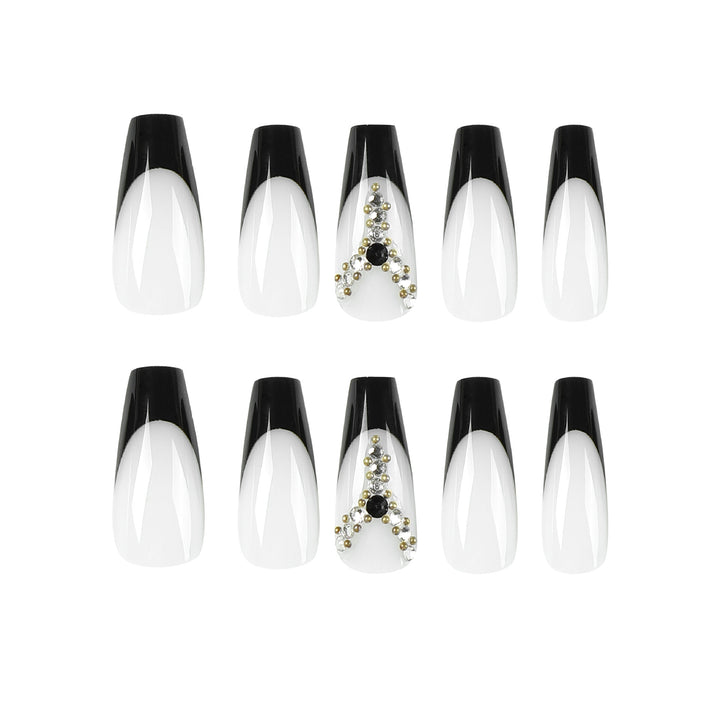 Artful Nail Extensions with Glitter and Ombre Details Stornfield