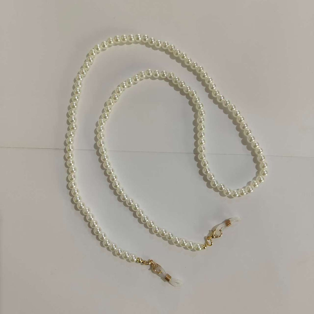 Elegant Pearl Glasses Holder Chain Stornfield