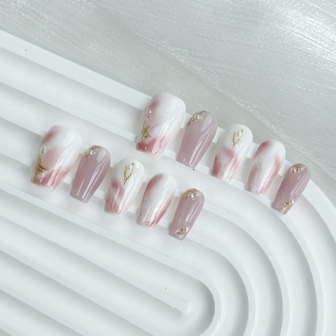 Decorative Press-On Nail Art Set with Floral Accents  1791773215