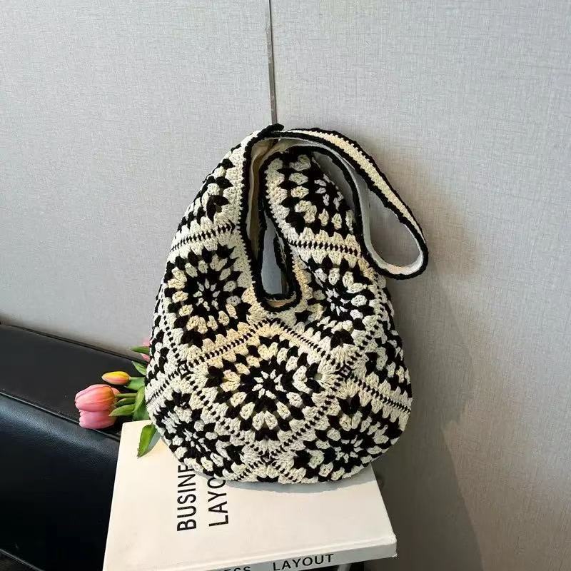 Hand-knotted shoulder bag with unique floral pattern Stornfield