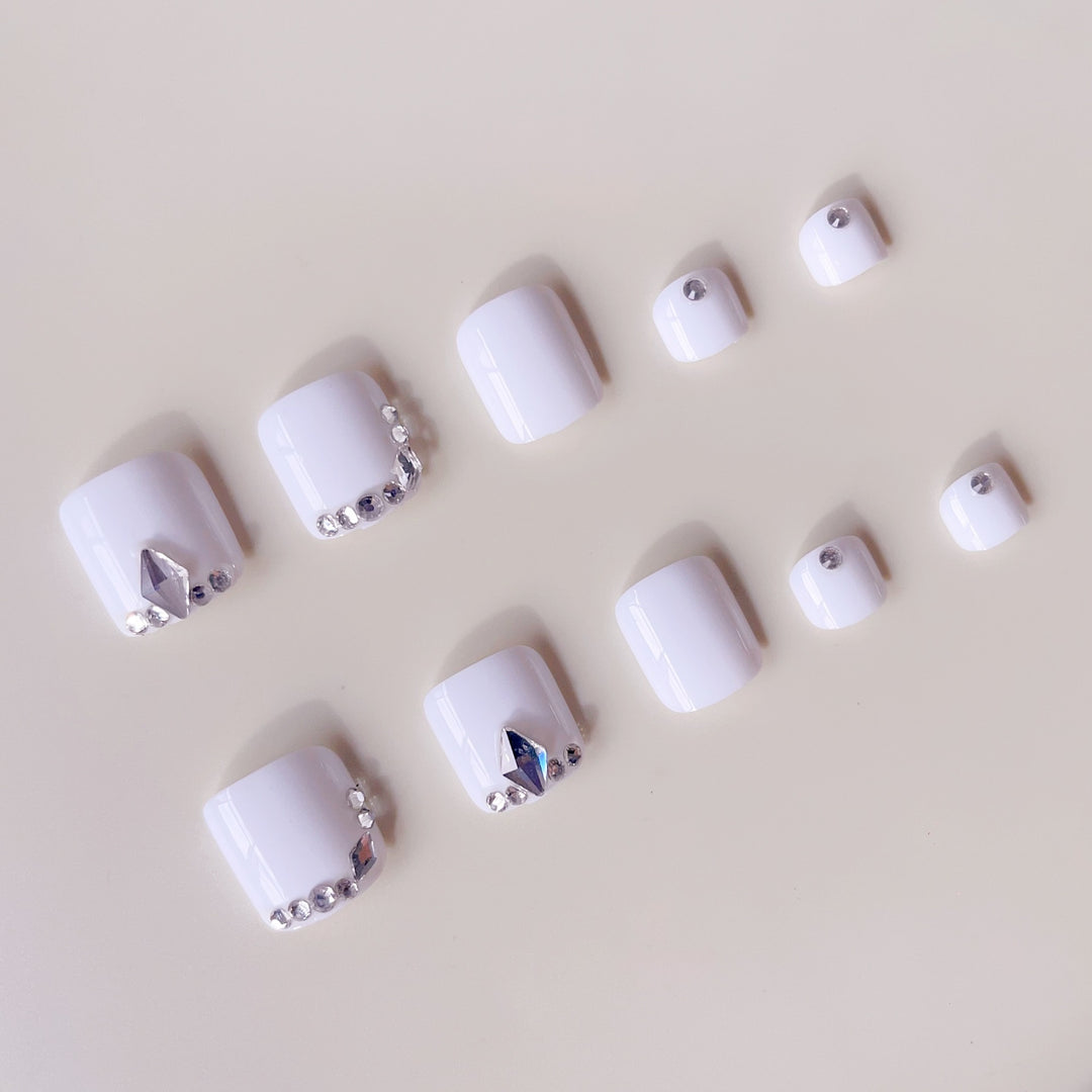 Nail art with rhinestone accents Stornfield