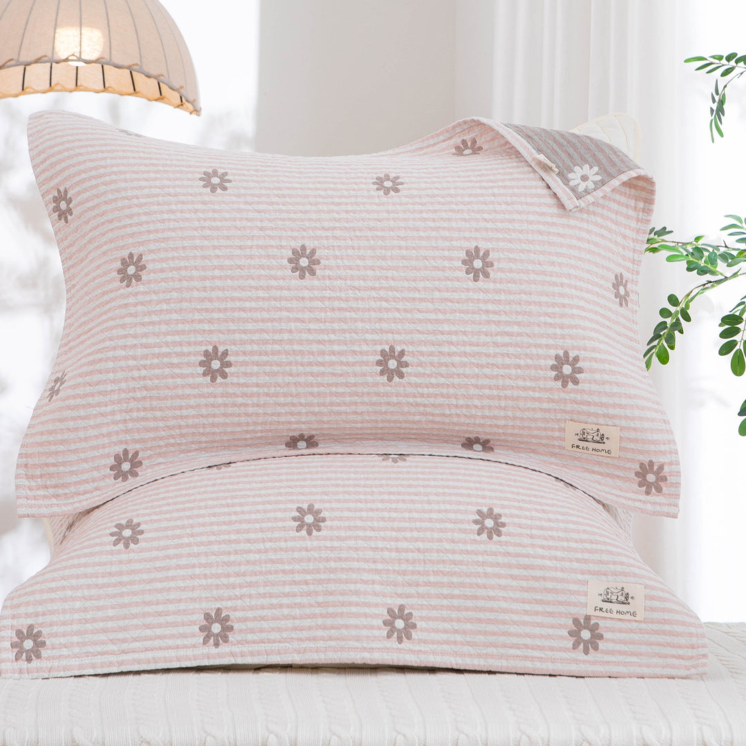 Women's pillowcase with modern checkered pattern Stornfield