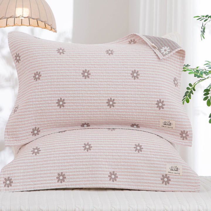 Women's pillowcase with modern checkered pattern Stornfield