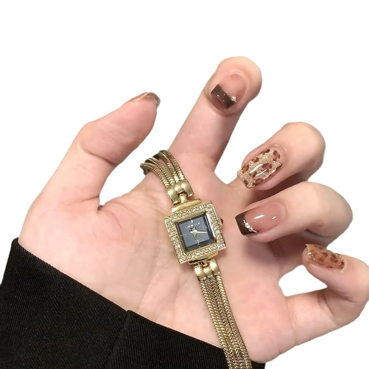 Elegant wristwatch with square dial and luxurious mesh band Stornfield