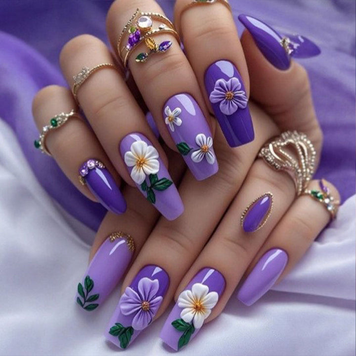 Artificial nails with floral decorations Stornfield