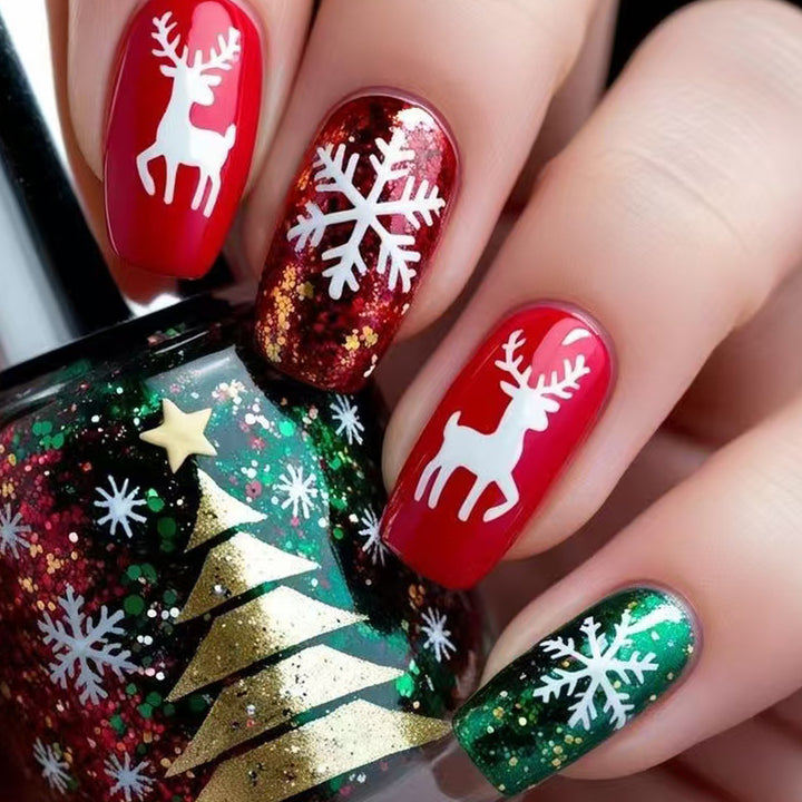 Artificial nails in festive reindeer and snowflake design Stornfield