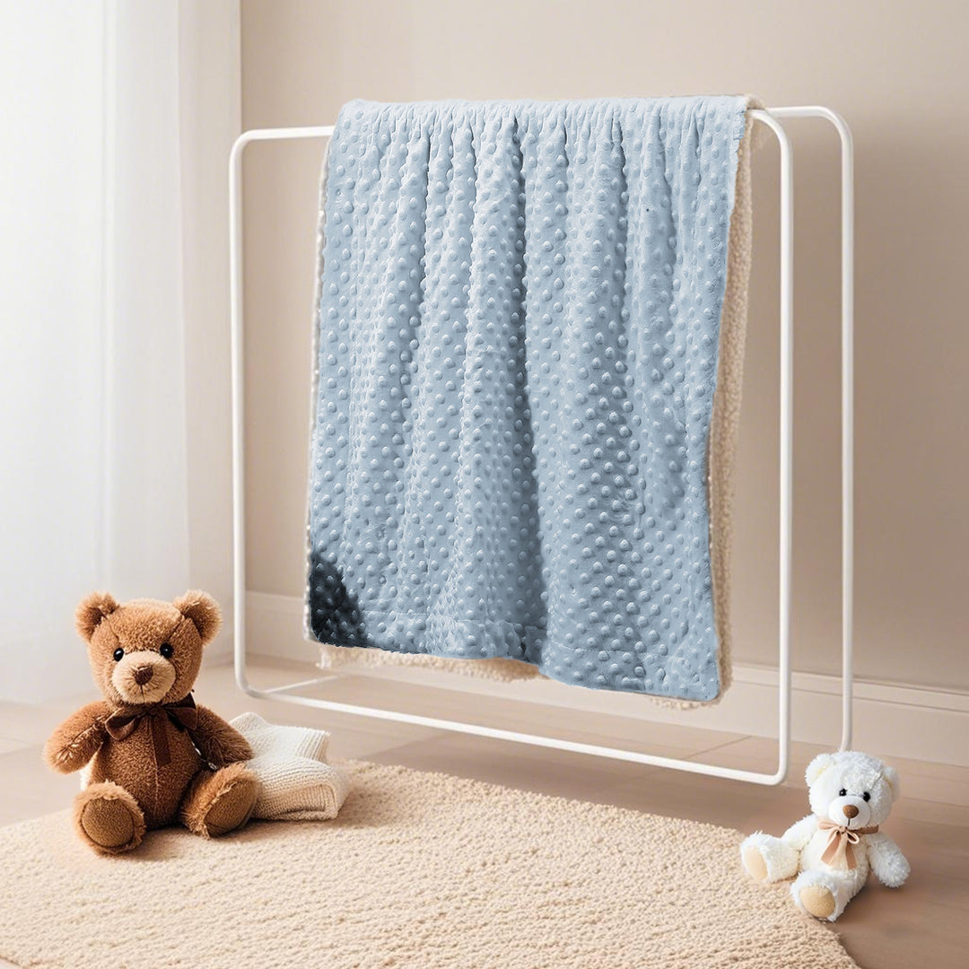soft and reversible cozy blanket Stornfield