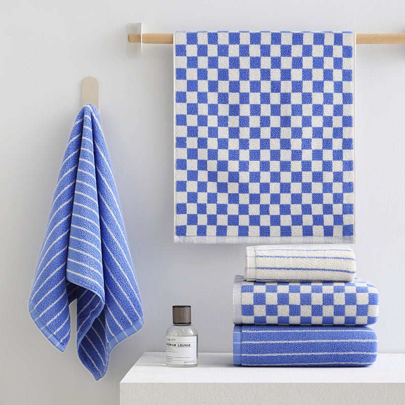 Women Elegant Terry Bath Towel with Striped Pattern Stornfield