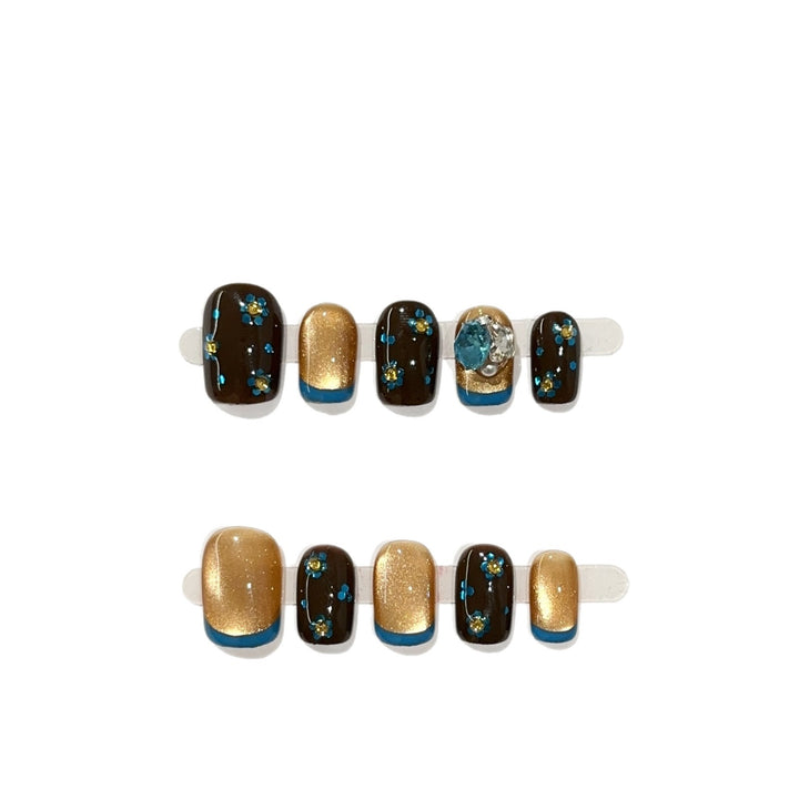Artistic Press-On Nail Art Set