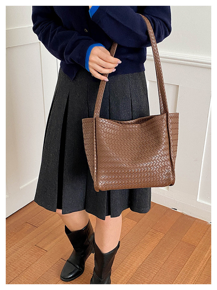 Stylish Woven Handbag