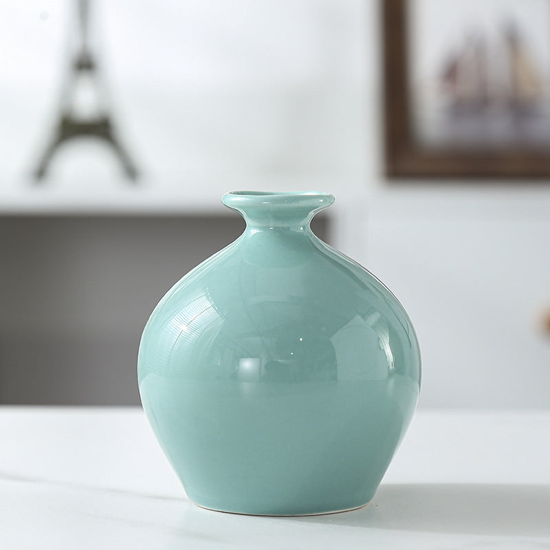 Elegant Ceramic Artisanal Vase Stornfeild
