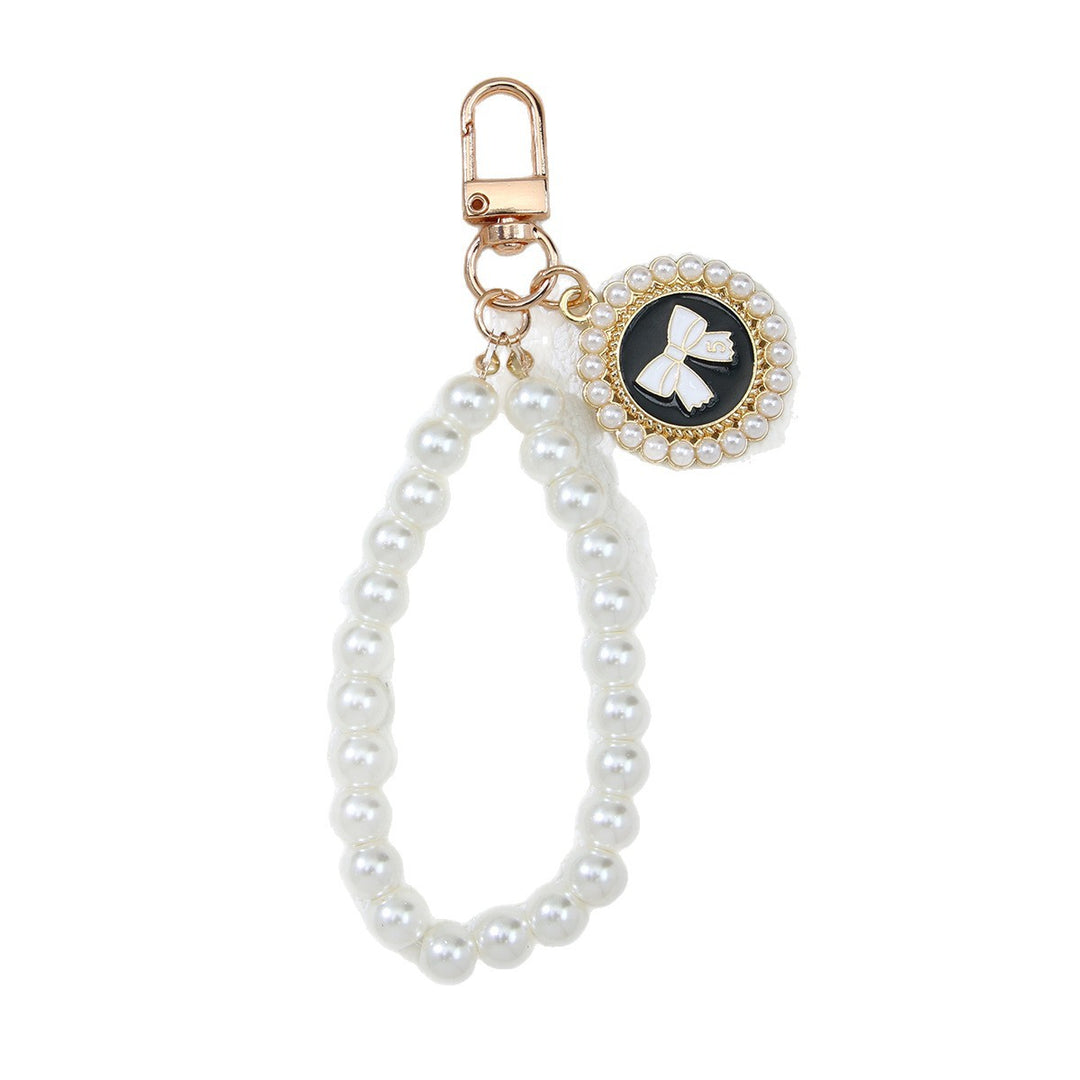 Elegant Pearl Beaded Keychain Stornfield