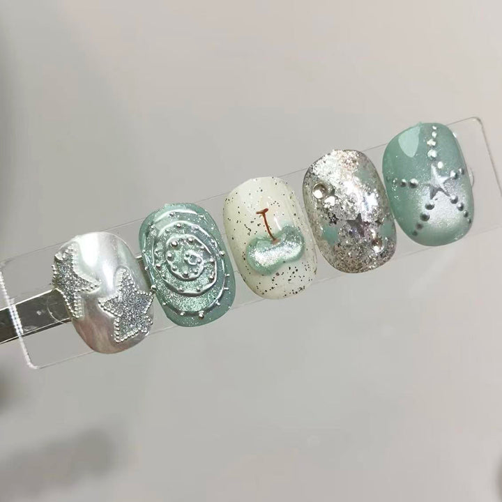 Coastal-Themed Press-On Nail Art Set