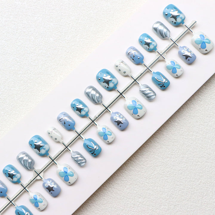 Artistic Star and Bow Press-On Nail Set Stornfield