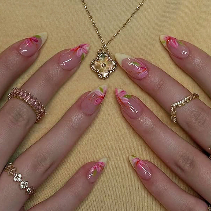 Elegant artificial nail set with floral designs Stornfield